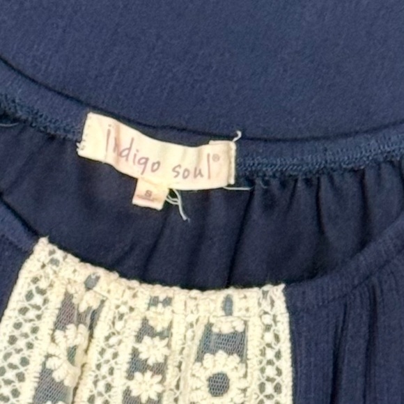 Indigo Soul Navy Blue Lace Detail Bracelet Sleeve Tunic Top Small - Picture 10 of 13